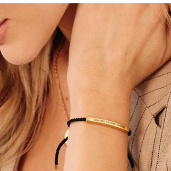 NWT-Mint & Lilly "Don't Let the Hard Days Win" Silver Bracelet - Picture 4 of 6